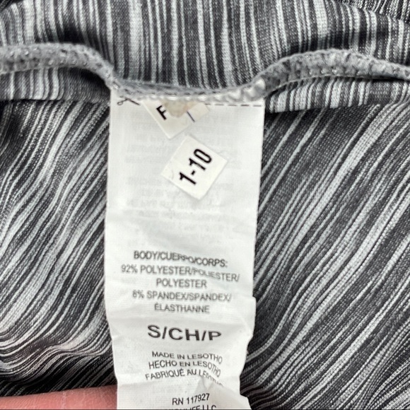 Reebok Tank Top Womens Small Gray Racerback Space Print - Picture 7 of 7